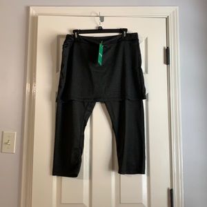 Kimmery athletic skirt leggings…2x (runs small) Charcoal gray